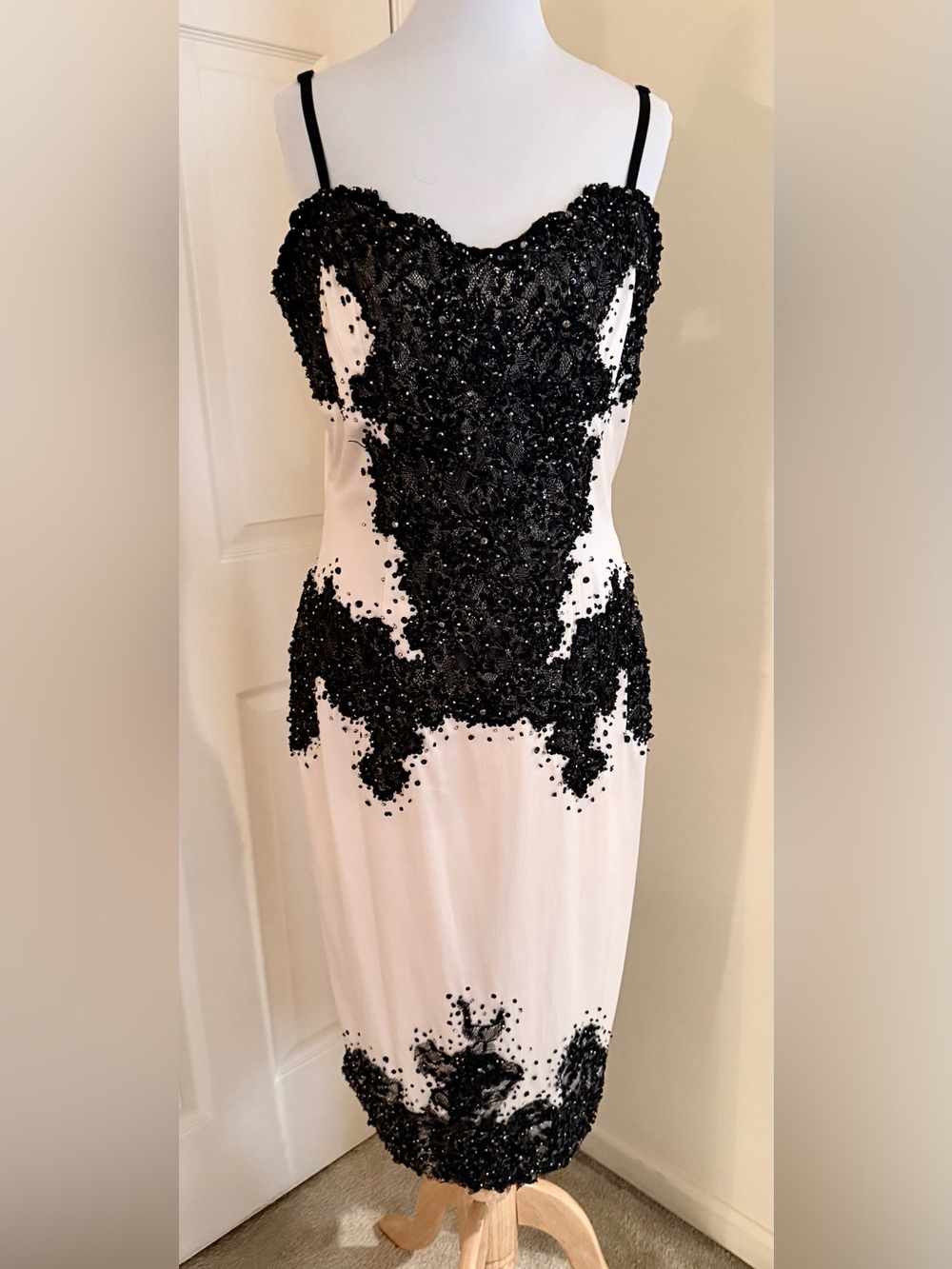 JULIAN JOYCE BY MANDALAY DRESSY DRESS W/BEADING SIZE 14US